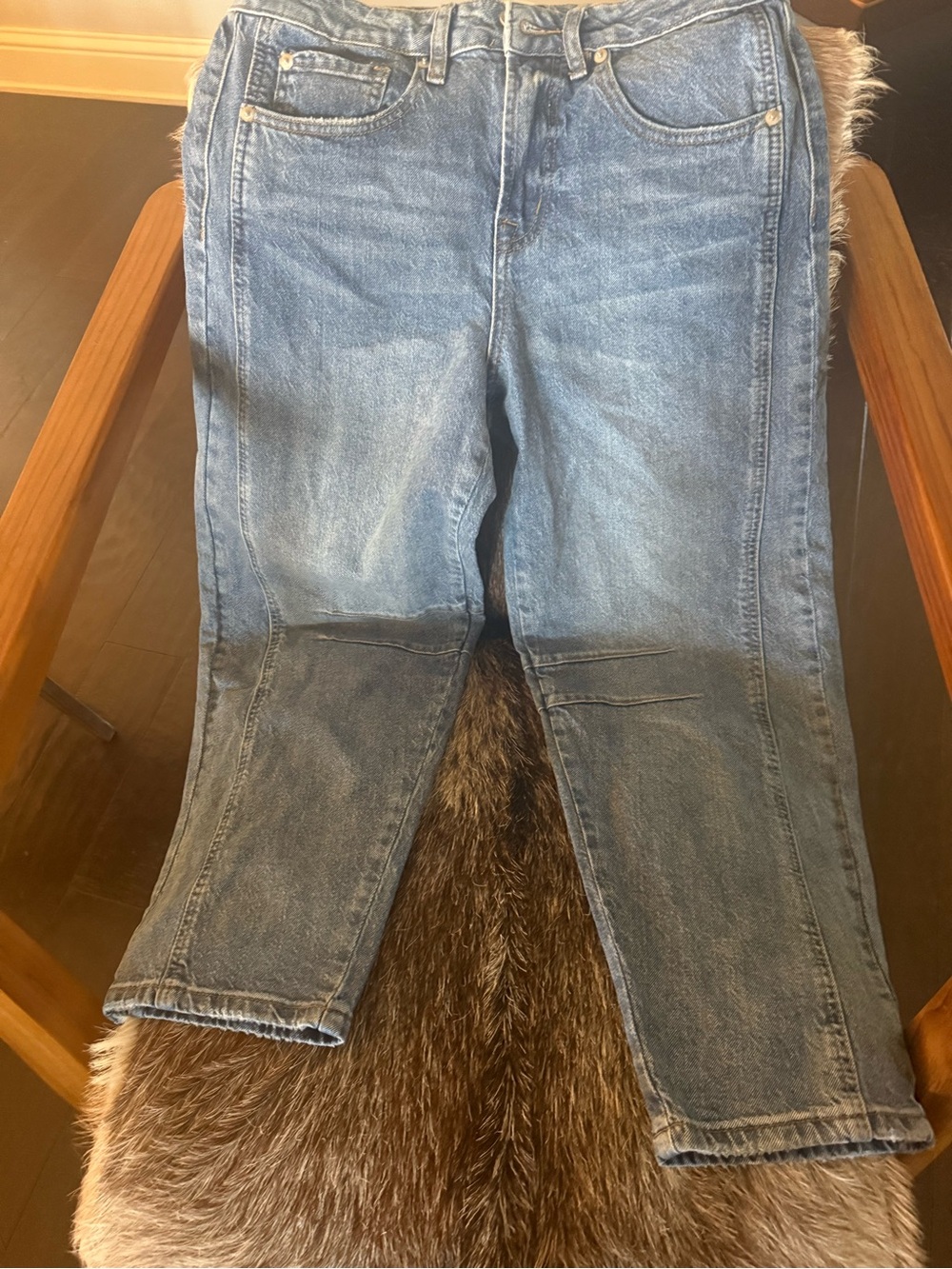 Mid Wash Ankle Crop Women’s Jeans- Barrell Style